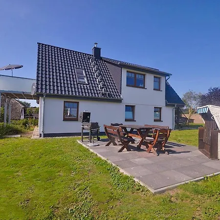 Utkiek, Meerblick Mit Balkon Apartment Putbus